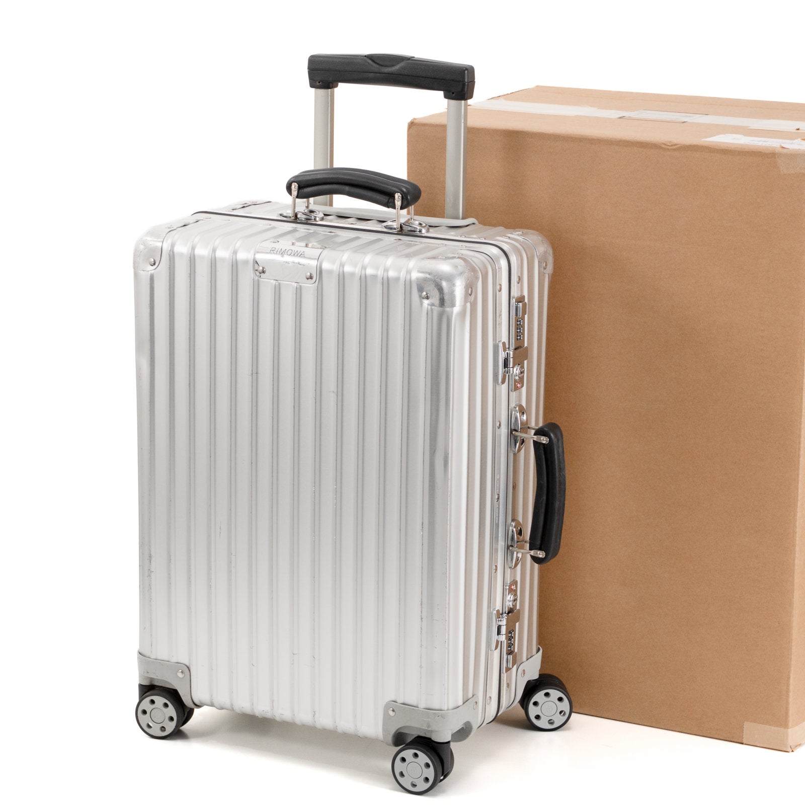 RIMOWA(リモワ) クラシック キャビン 36L 4輪 – 中古RIMOWA(リモワ