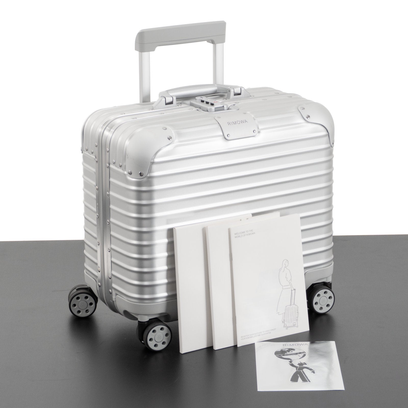 RIMOWA(リモワ) オリジナル 29L 4輪 コンパクト – 中古RIMOWA(リモワ