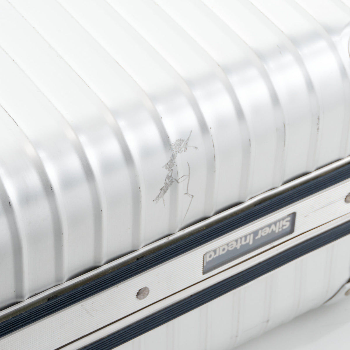 リモワ シルバーインテグラル プルタブハンドル 82L 2輪 チェックインL シルバー 925.70 中古