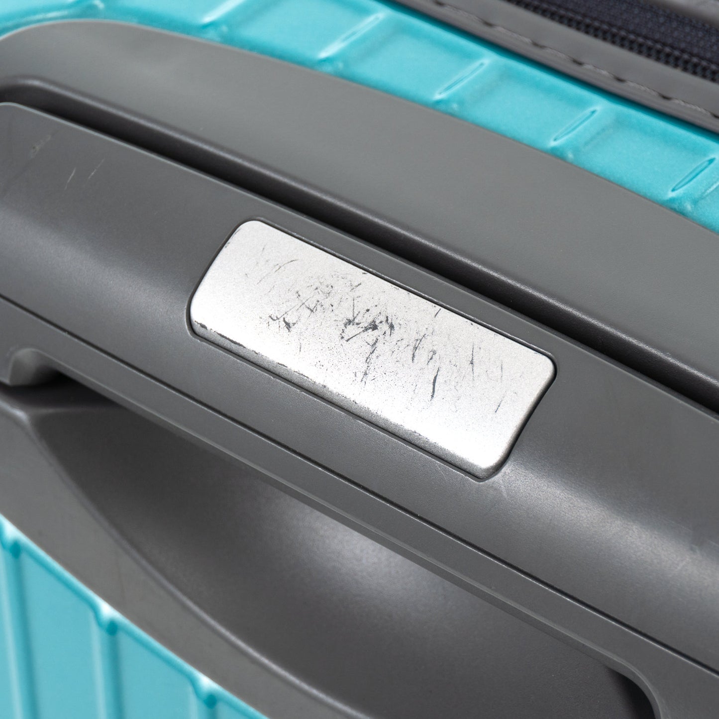リモワ サルサデラックス 32L 4輪 キャビンS 限定 グロスライムグリーン & グロスターコイズブルー & グレー 890.13 中古
