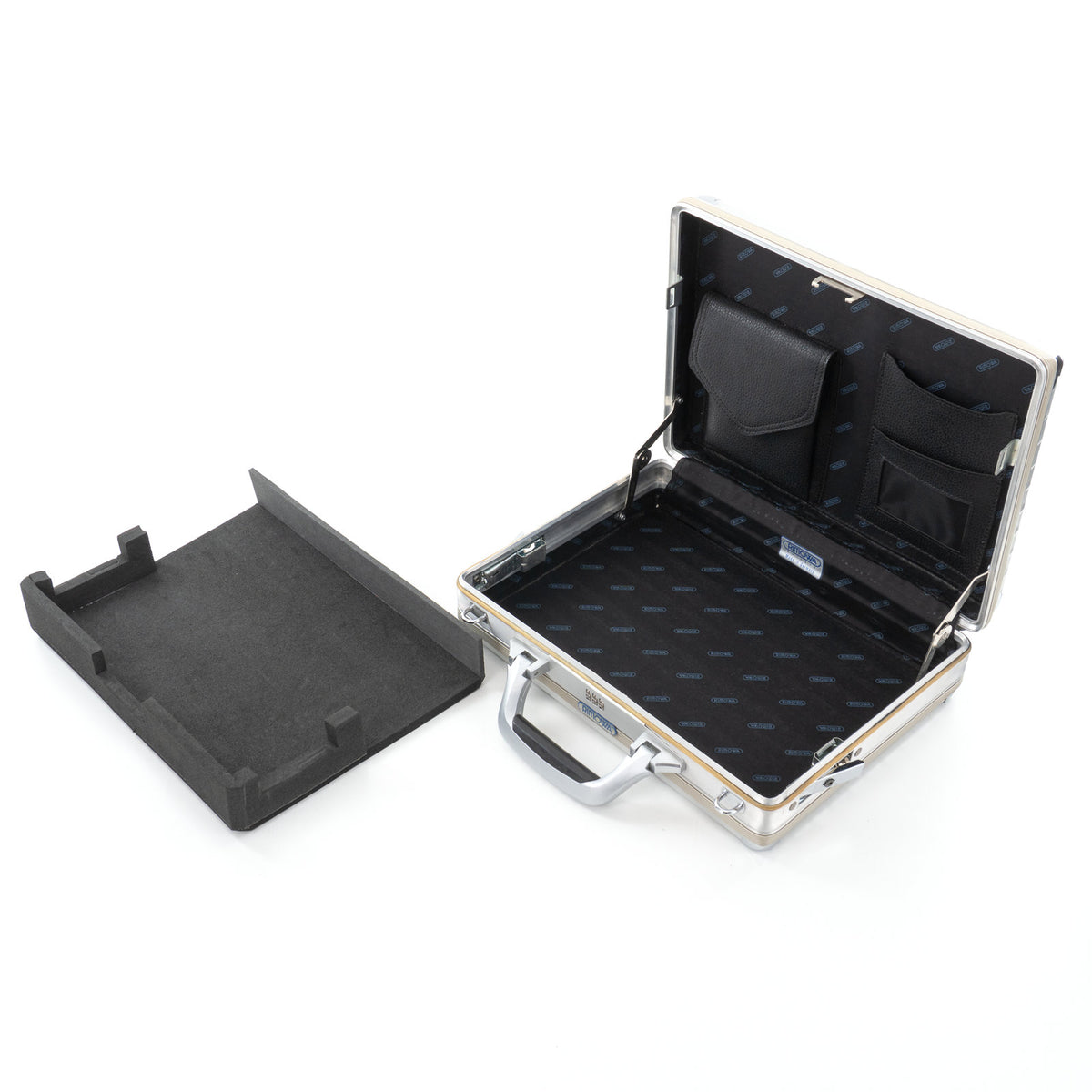 リモワ トパーズ アタッシュケース シルバー 906.09 中古