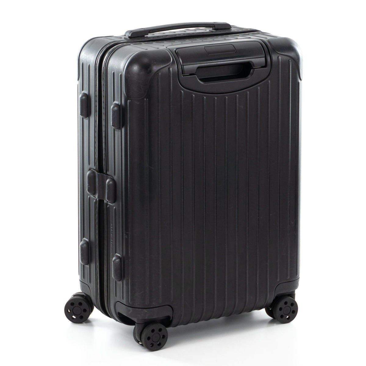 リモワ エッセンシャルスリーブ キャビン 37L 4輪 マットブラック 842.53.63.4.63.4 中古