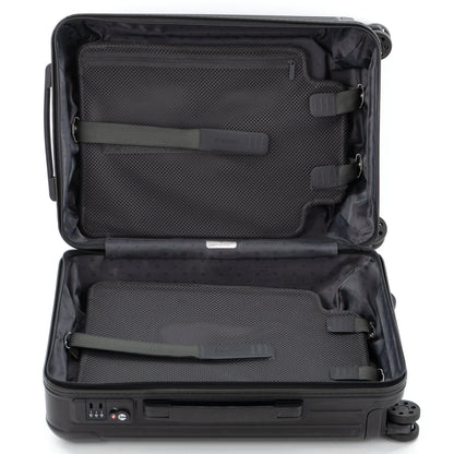 リモワ エッセンシャルスリーブ キャビン 37L 4輪 マットブラック 842.53.63.4.63.4 中古