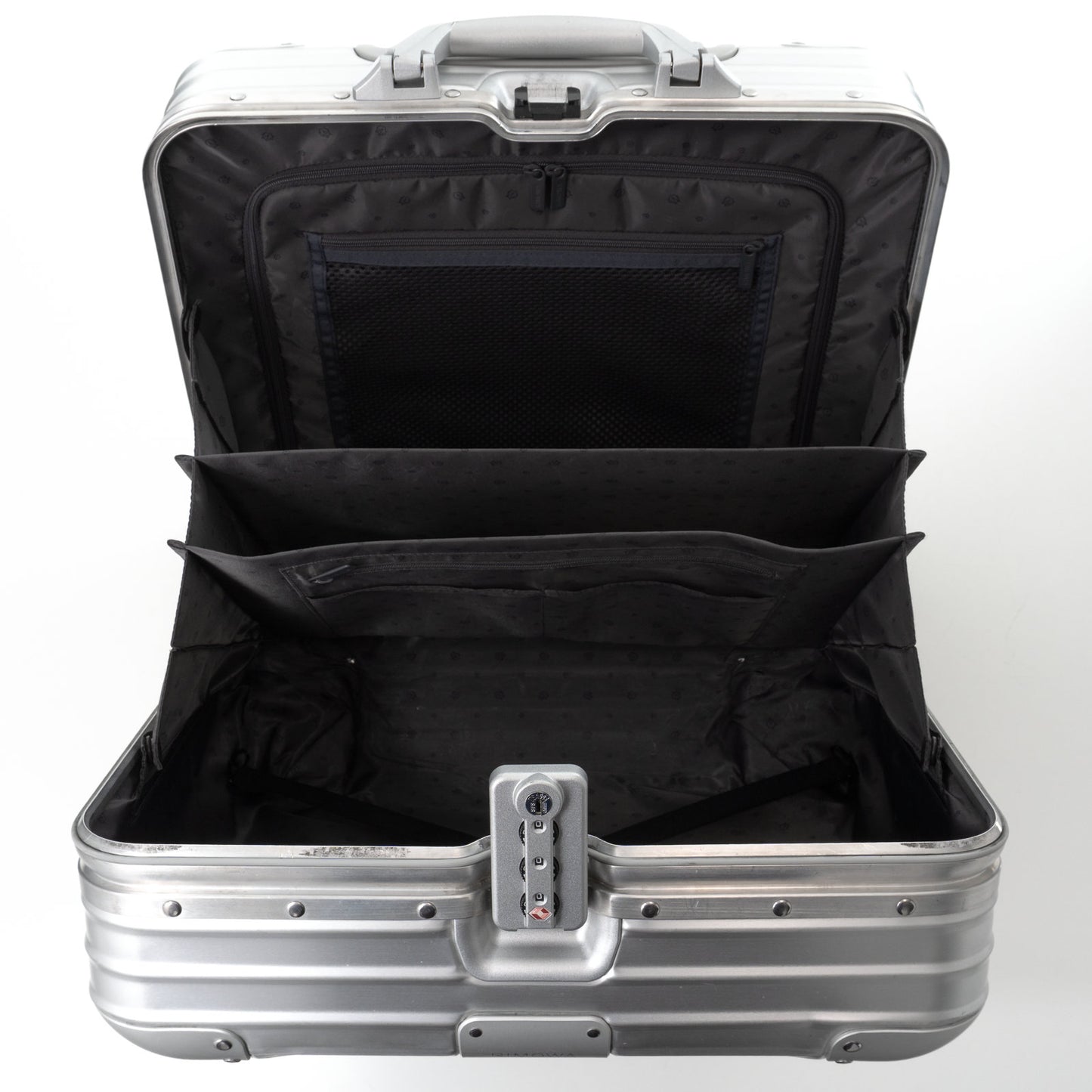 リモワ オリジナル コンパクト 29L 4輪 シルバー 925.40.00.4 中古