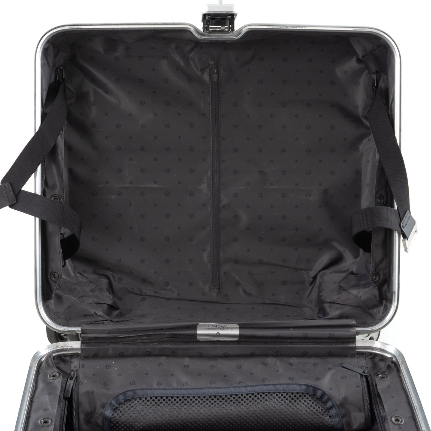 リモワ オリジナル コンパクト 29L 4輪 シルバー 925.40.00.4 中古