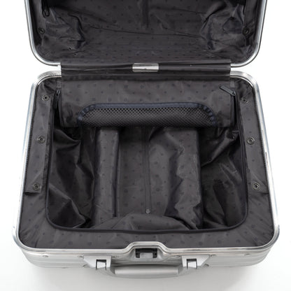 リモワ オリジナル コンパクト 29L 4輪 シルバー 925.40.00.4 中古