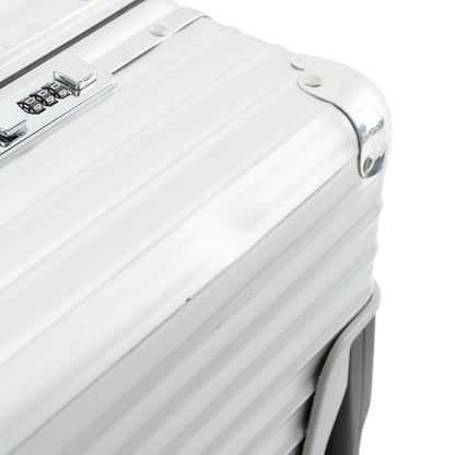 リモワ クラシック チェックインM 61L 4輪 シルバー 972.63.00.4 中古