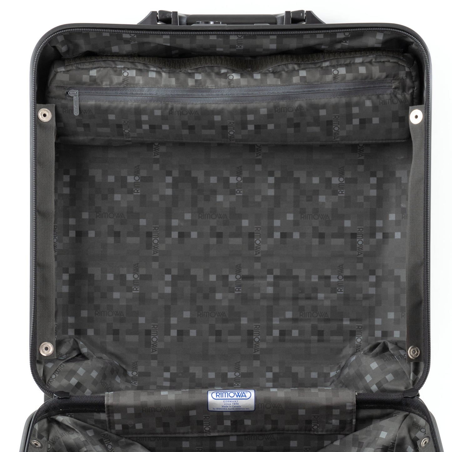 リモワ サルサ 27L 4輪 コンパクト マットブラック 810.40.32.4 中古
