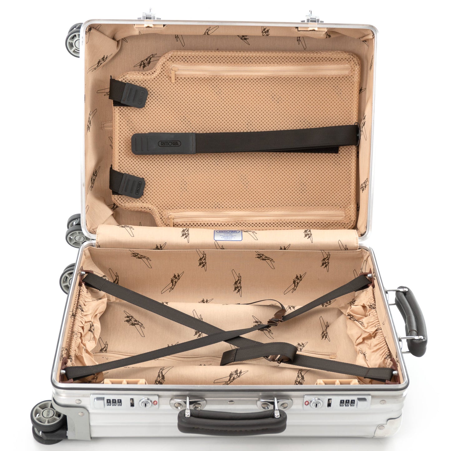 リモワ クラシックフライト 33L 4輪 キャビンS シルバー 971.52.00.4 中古