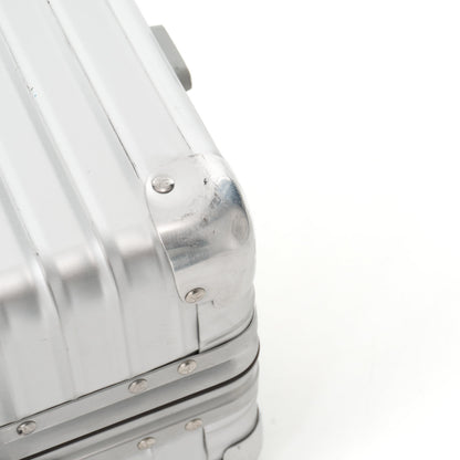 リモワ クラシックフライト 33L 4輪 キャビンS シルバー 971.52.00.4 中古
