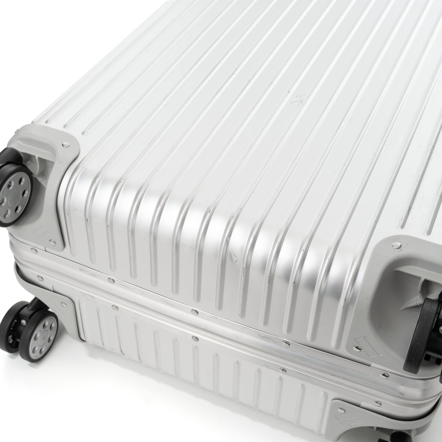 リモワ トパーズ 85L 4輪 チェックインL 924.73.00.4 中古