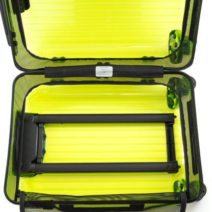 リモワ エッセンシャル キャビン 36L 4輪 ネオンライム 832.90.02.8 中古
