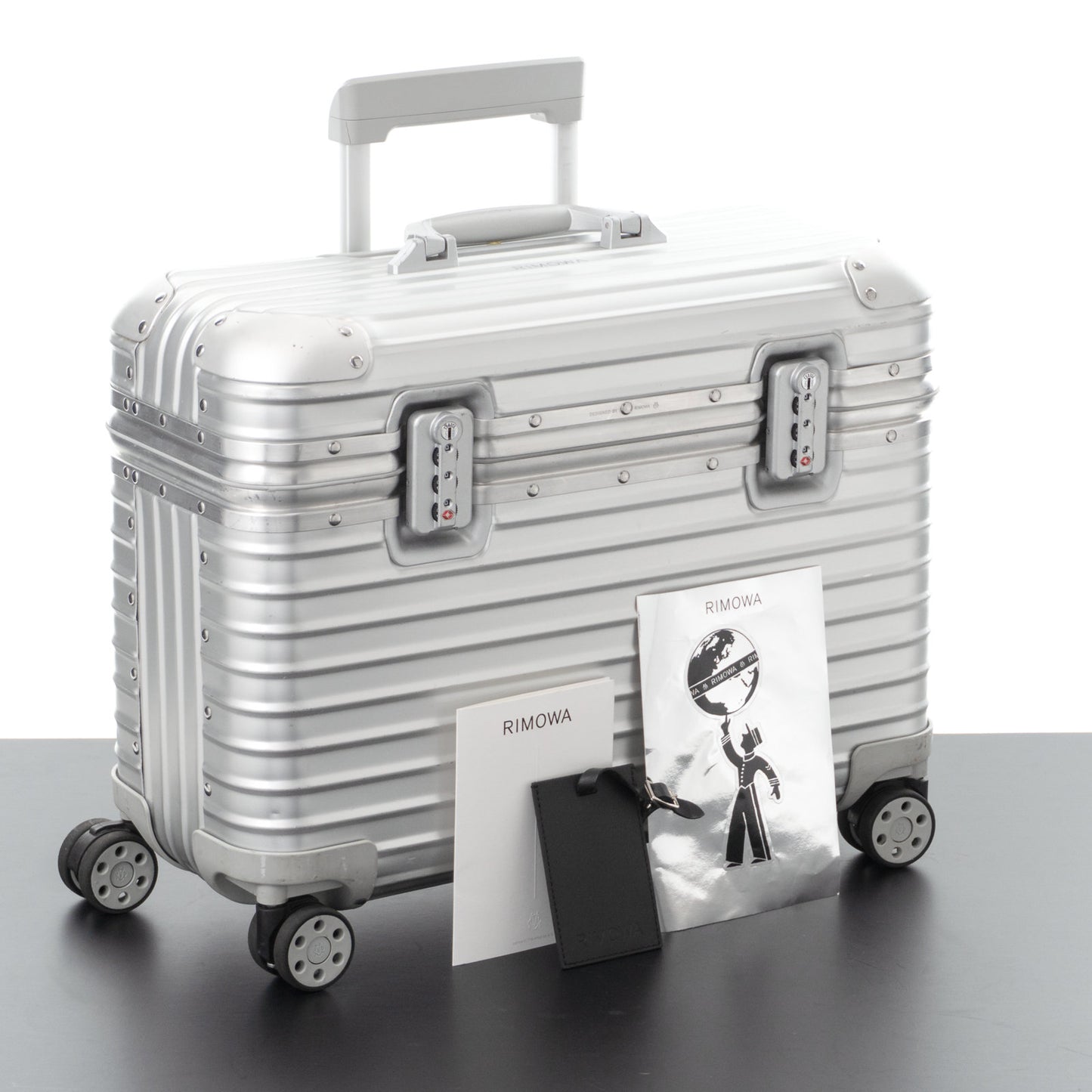 リモワ オリジナル パイロット 31L 4輪 シルバー 925.51.00.4 中古