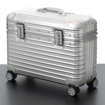 リモワ オリジナル パイロット 31L 4輪 シルバー 925.51.00.4 中古