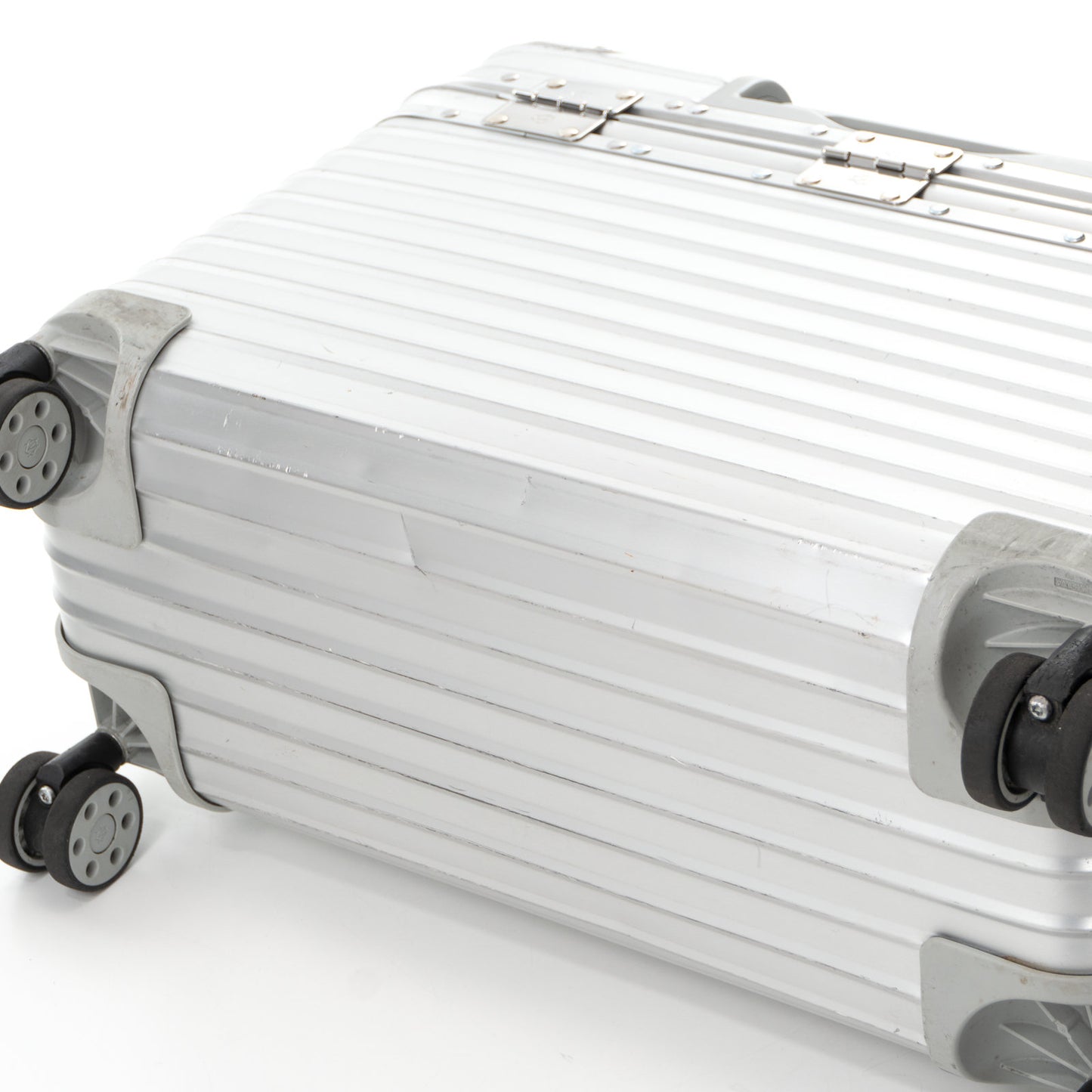 リモワ オリジナル パイロット 31L 4輪 シルバー 925.51.00.4 中古