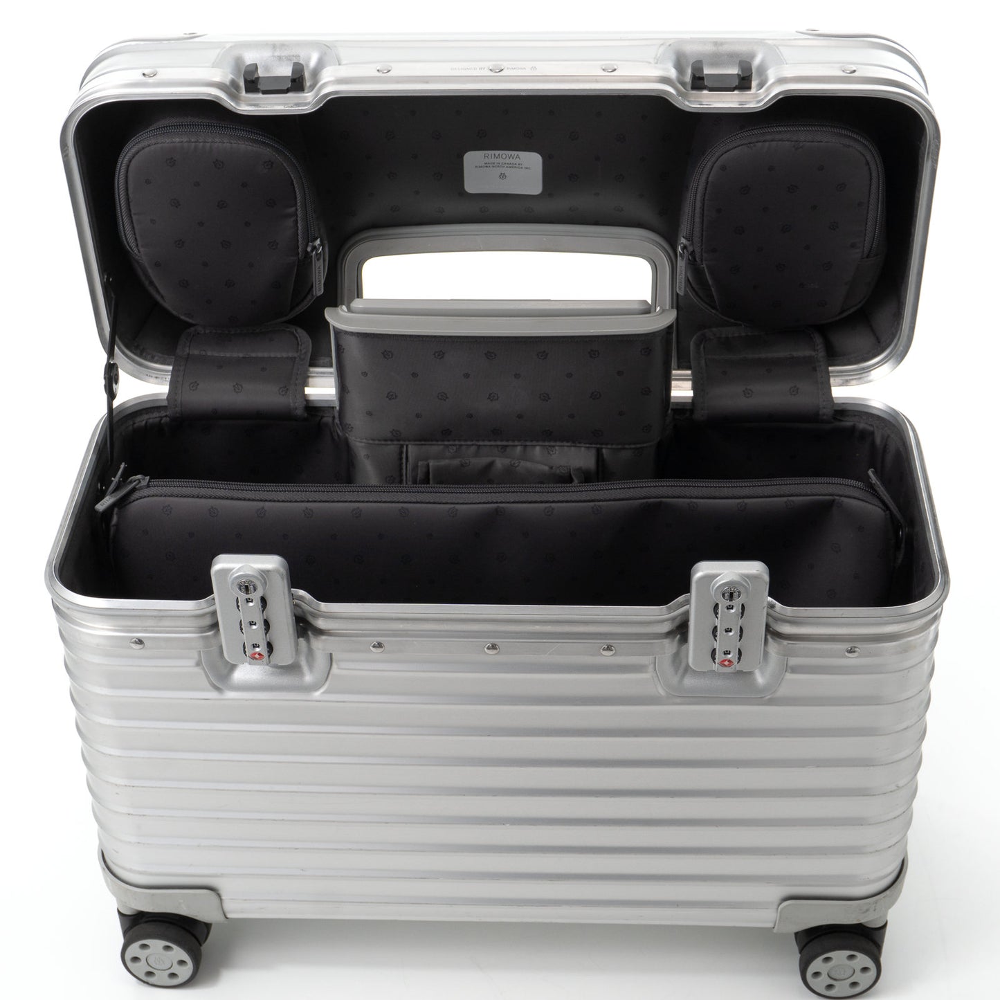 リモワ オリジナル パイロット 31L 4輪 シルバー 925.51.00.4 中古