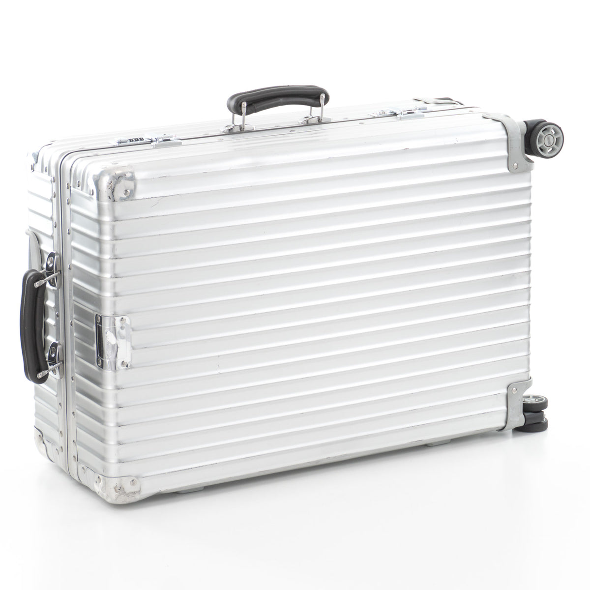 リモワ クラシックフライト 60L 4輪 チェックインM シルバー 971.63.00.4 中古
