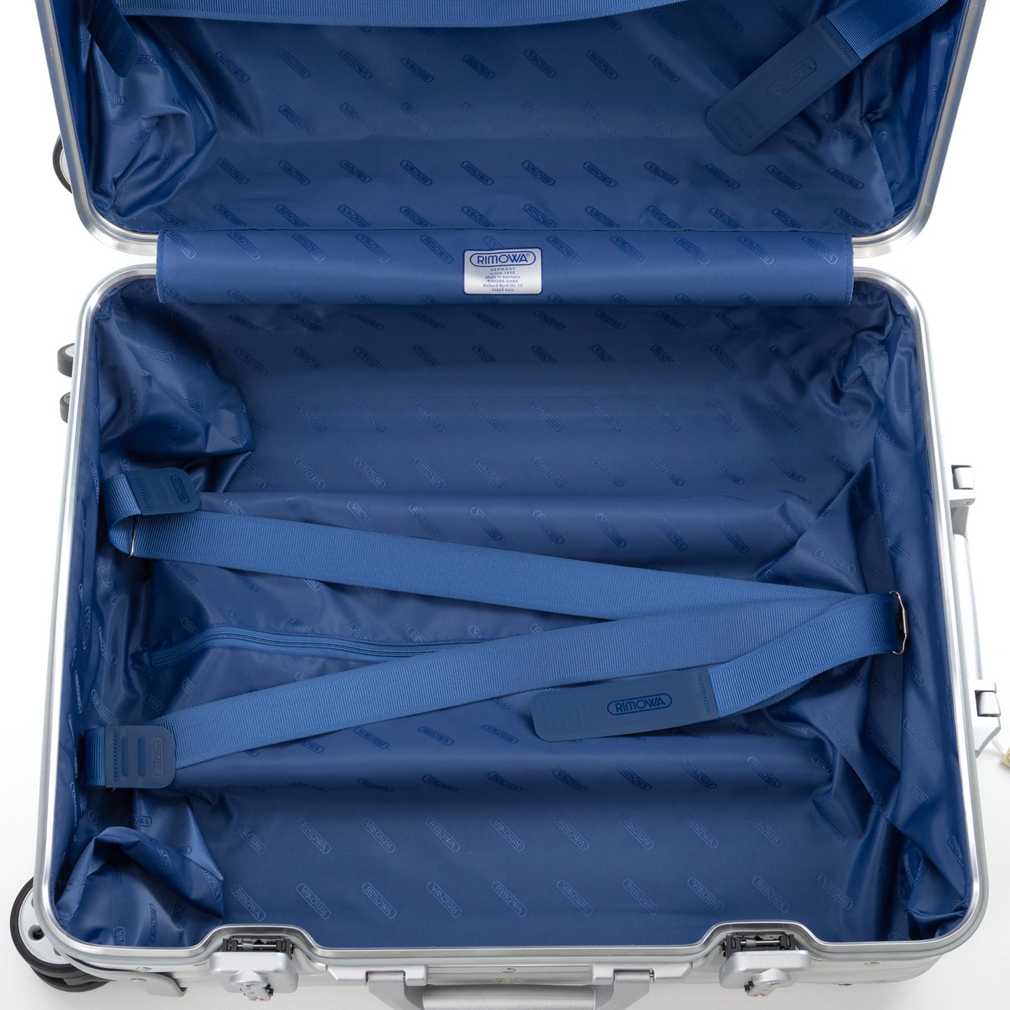 リモワ トパーズ 45L 4輪 キャビンプラス シルバー 923.56.00.4 中古