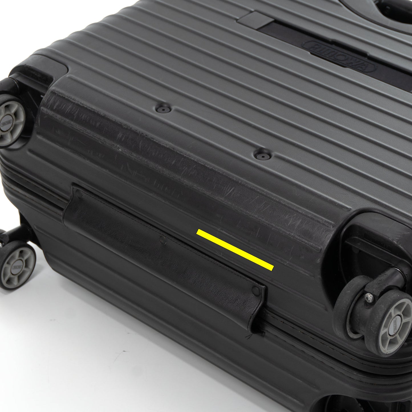 リモワ ボレロ 30L 4輪 コンパクト 865.50.32.4 マットブラック 中古