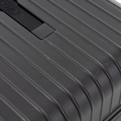 リモワ ボレロ 30L 4輪 コンパクト 865.50.32.4 マットブラック 中古