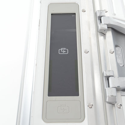 リモワ トパーズ 電子タグ 82L 4輪 チェックインL シルバー 924.73.00.5 中古