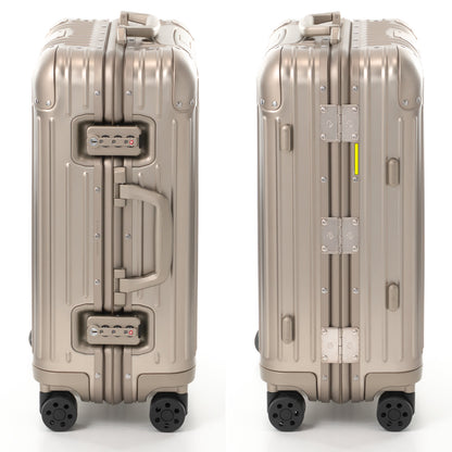 リモワ オリジナル キャビン 35L 4輪 チタニウム 925.53.04.4.04.4 中古