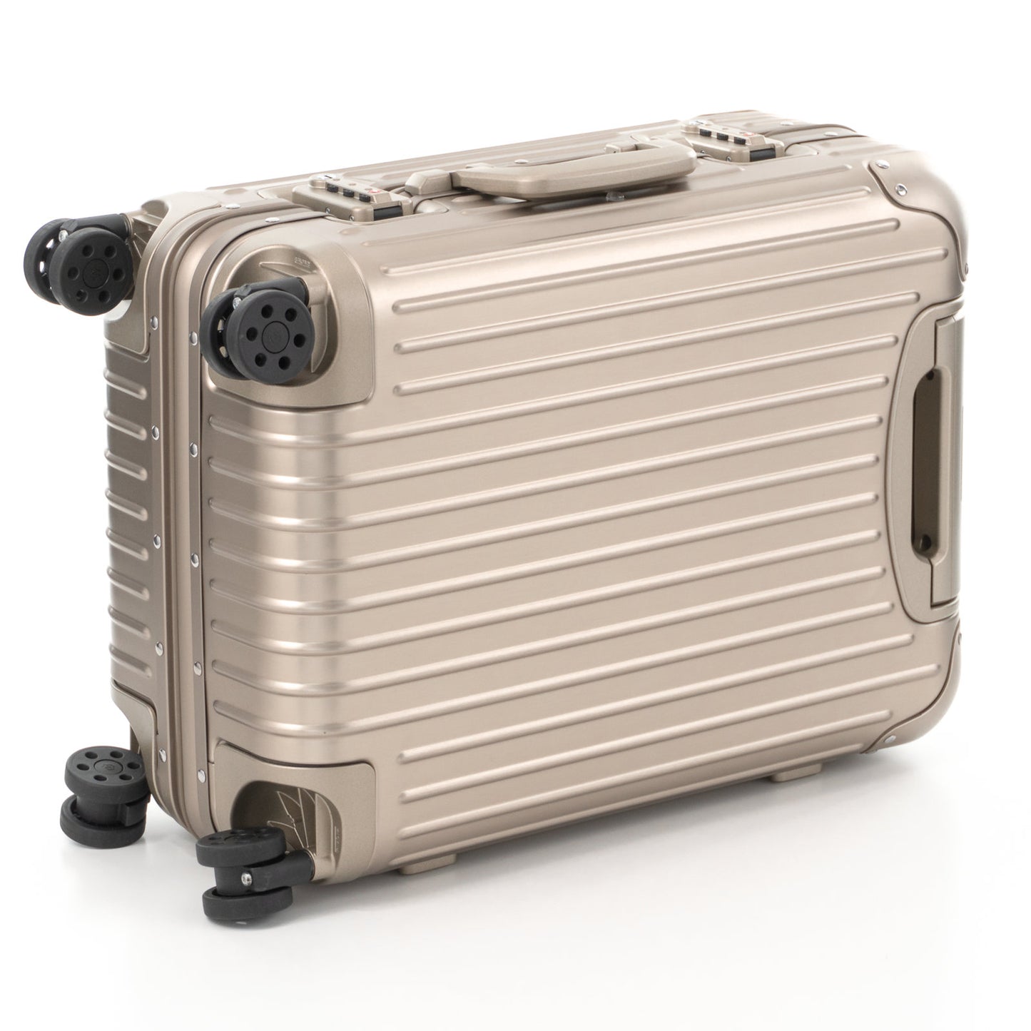 リモワ オリジナル キャビン 35L 4輪 チタニウム 925.53.04.4.04.4 中古