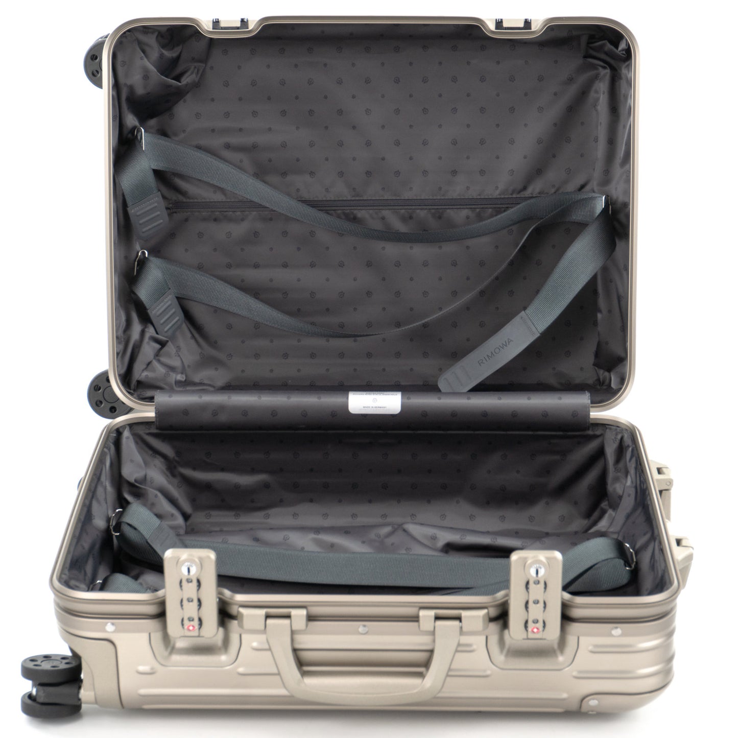 リモワ オリジナル キャビン 35L 4輪 チタニウム 925.53.04.4.04.4 中古