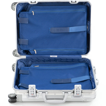 リモワ トパーズ 32L 4輪 キャビンS シルバー 923.52.00.4 中古