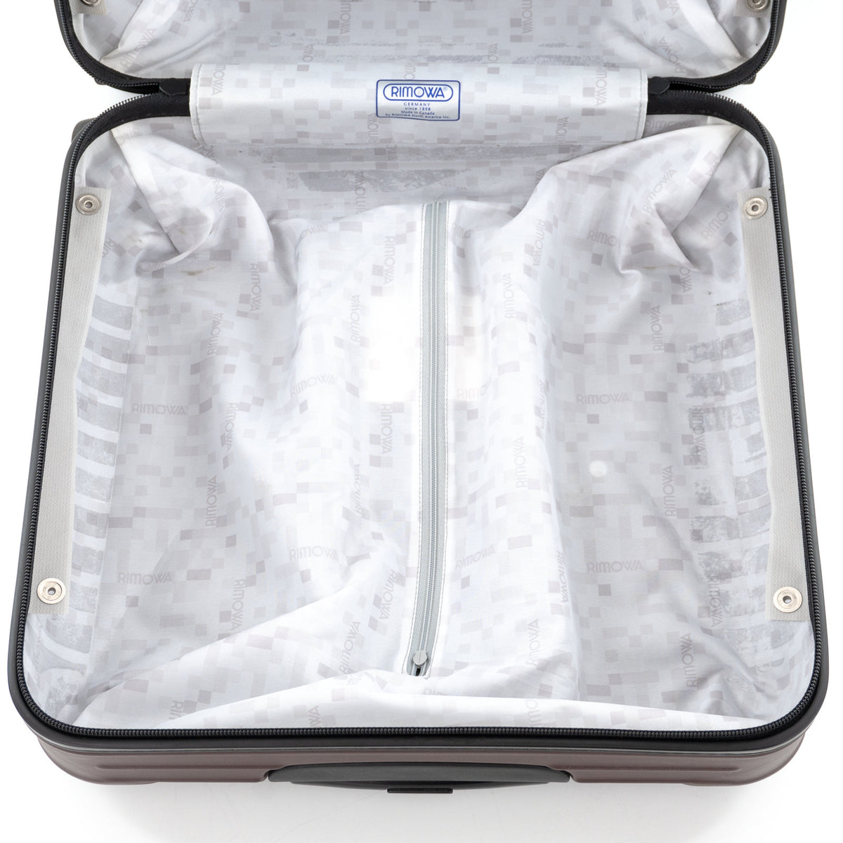 リモワ サルサ 27L 4輪 コンパクト マットカルモナレッド 810.40.14.4 中古