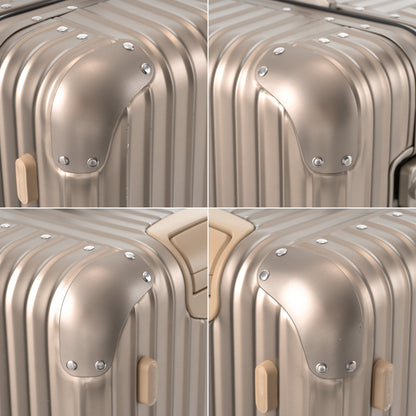 リモワ オリジナル トランク 90L 4輪 チタニウム 925.75.03.4 中古