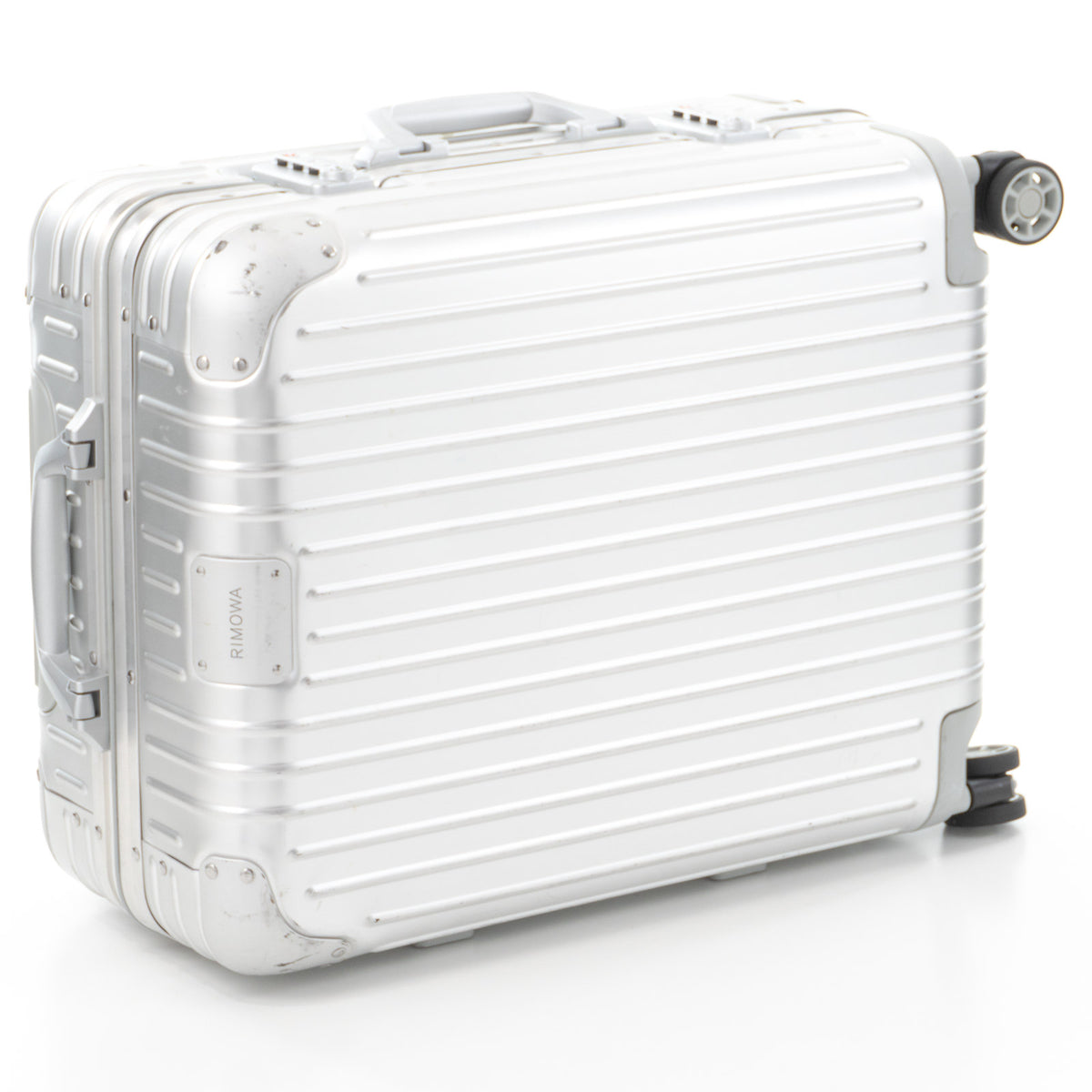 リモワ オリジナル キャビンプラス 49L 4輪 シルバー 925.56.00.4 中古