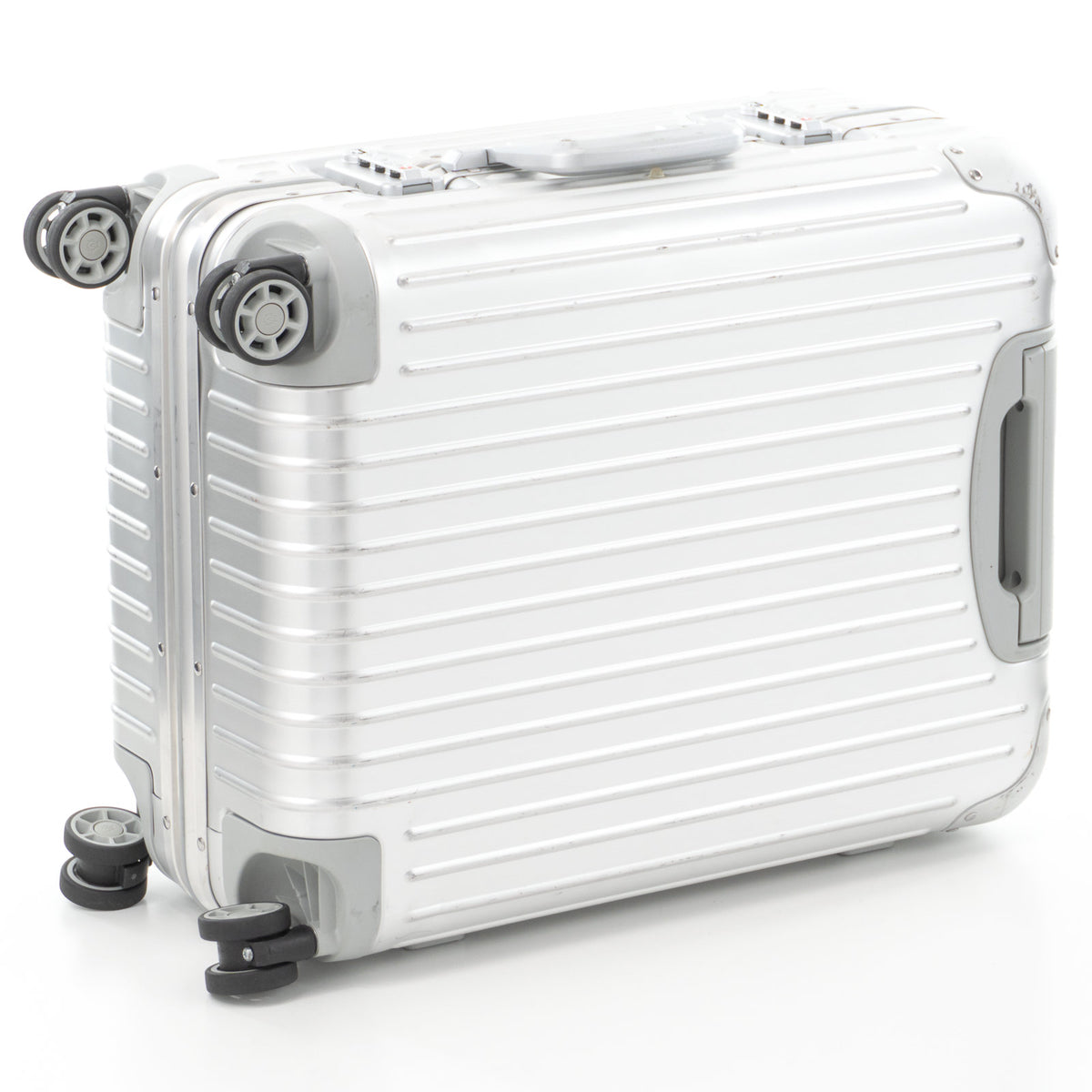 リモワ オリジナル キャビンプラス 49L 4輪 シルバー 925.56.00.4 中古