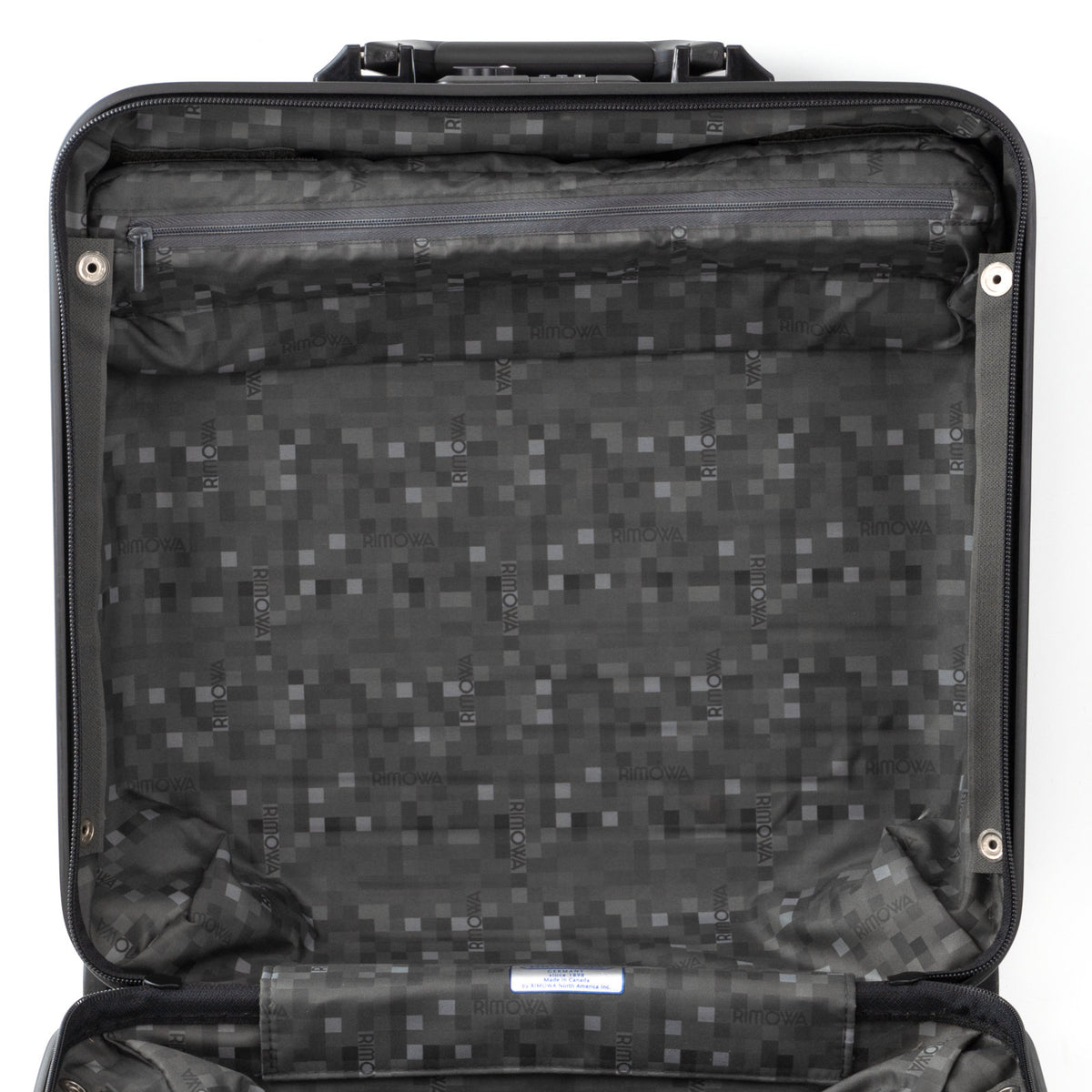 リモワ サルサ 27L 4輪 コンパクト マットブラック 810.40.32.4 中古