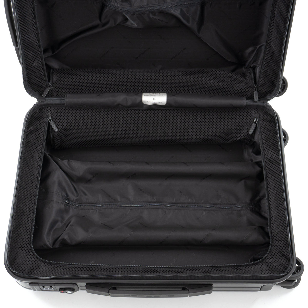 リモワ ポルシェ サルサ 32L 4輪 キャビンS グロスブラック 822.90.56.4 中古