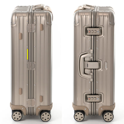 リモワ トパーズ 64L 4輪 チェックインM チタニウムシャンパンゴールド系 945.63 中古