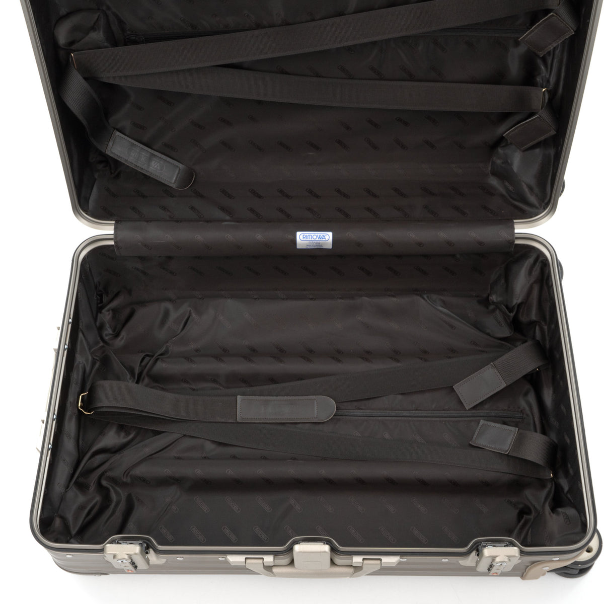 リモワ トパーズ 64L 4輪 チェックインM チタニウムシャンパンゴールド系 945.63 中古