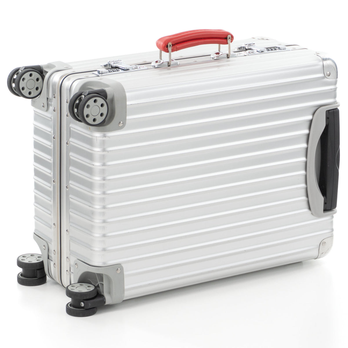 リモワ クラシック キャビン 36L 4輪 シルバー 972.53.00.4 中古