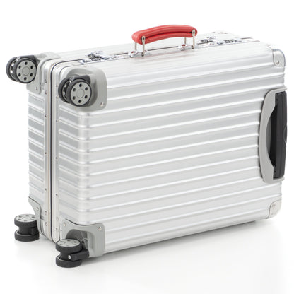 リモワ クラシック キャビン 36L 4輪 シルバー 972.53.00.4 中古