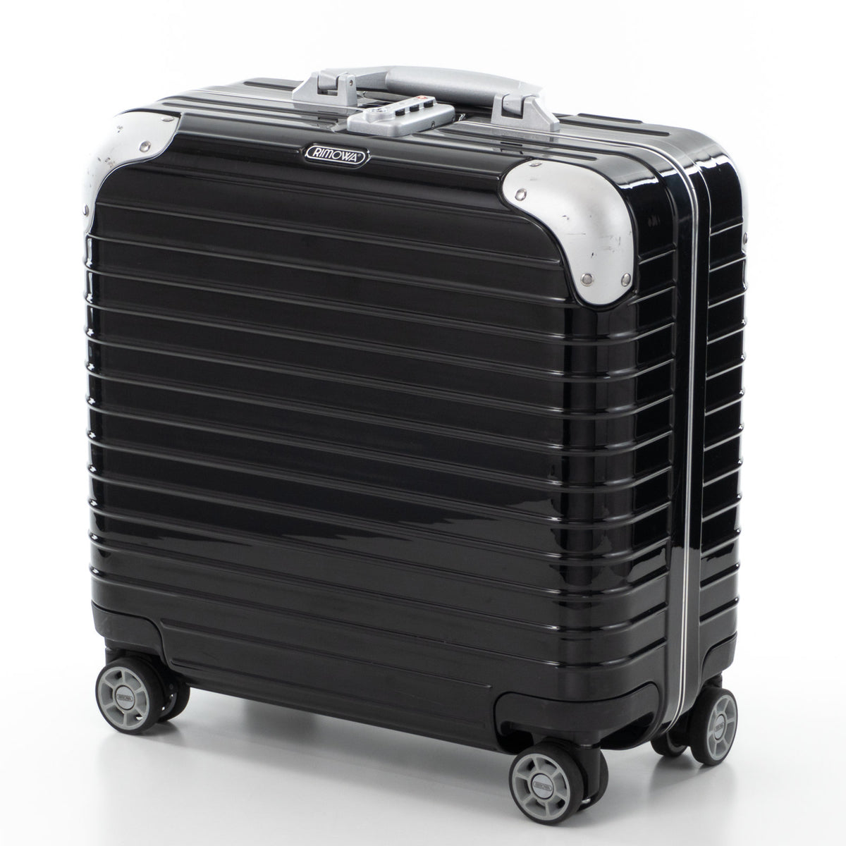 リモワ リンボ 27L 4輪 コンパクト グロスブラック 881.40.50.4 中古