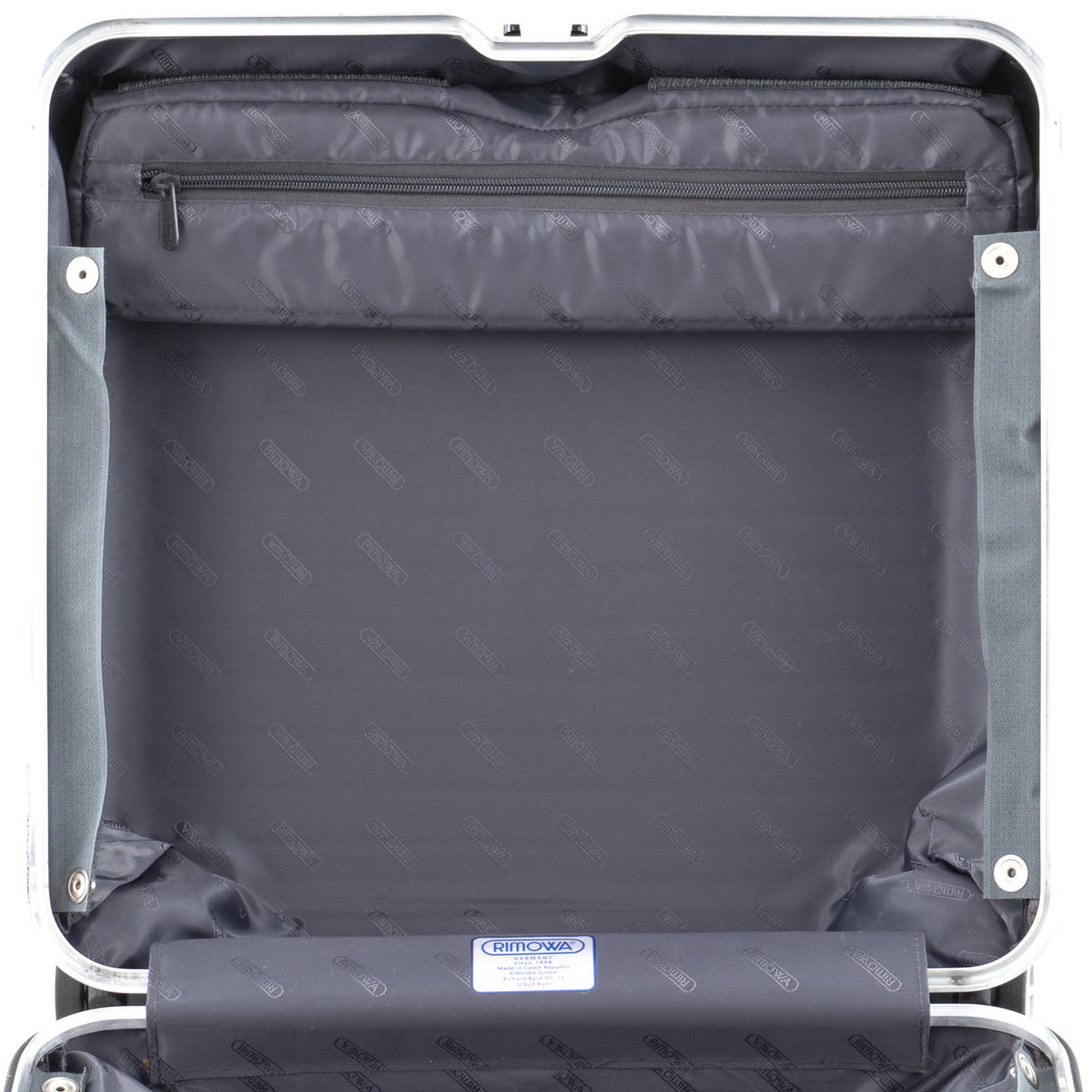 リモワ リンボ 27L 4輪 コンパクト グロスブラック 881.40.50.4 中古