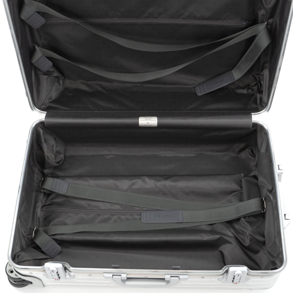 リモワ オリジナル チェックインM 60L 4輪 シルバー 925.63.00.4 中古