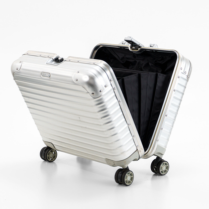 RIMOWA(リモワ) トパーズ 26L 4輪 キャビン