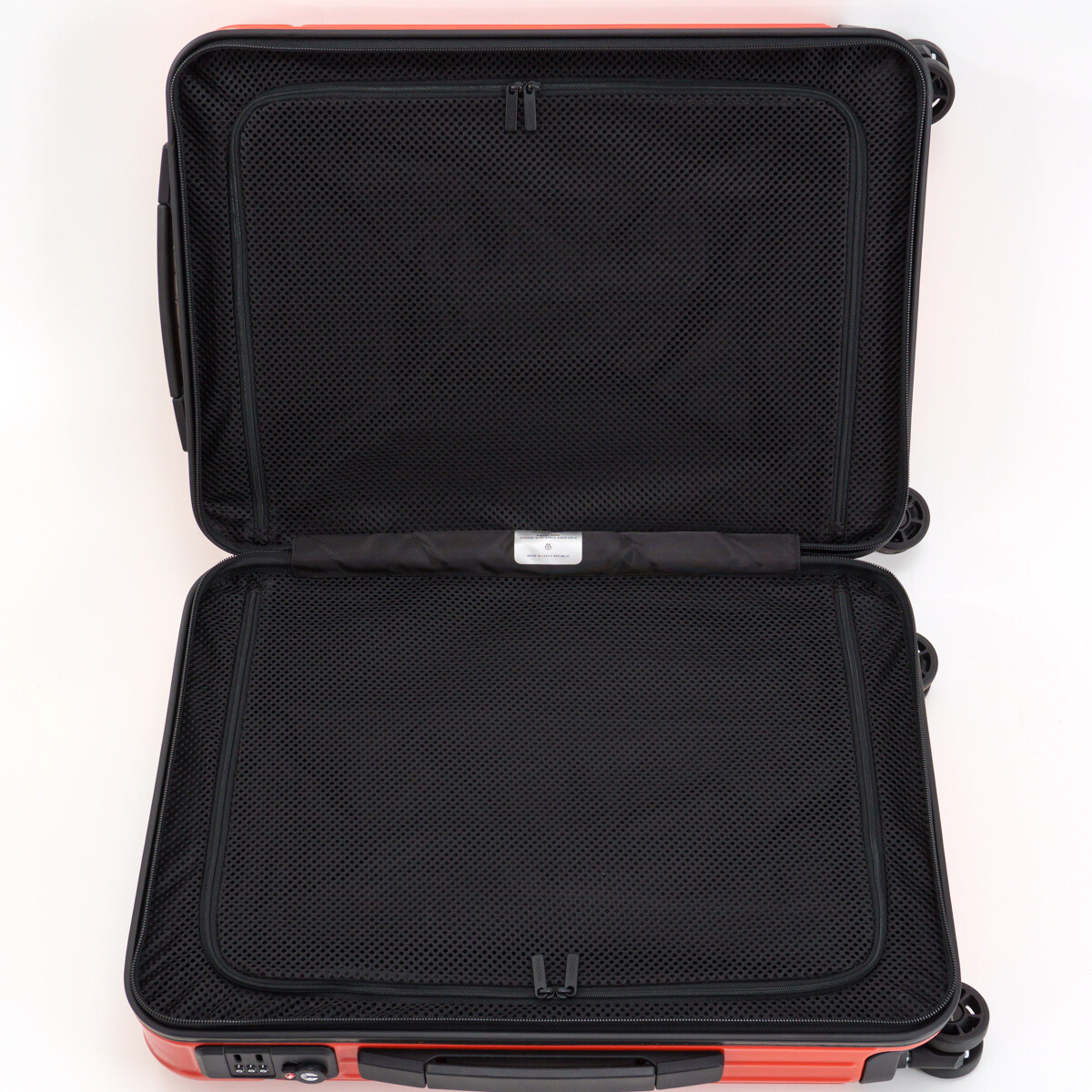 RIMOWA(リモワ) エッセンシャル キャビンS 32L 4輪