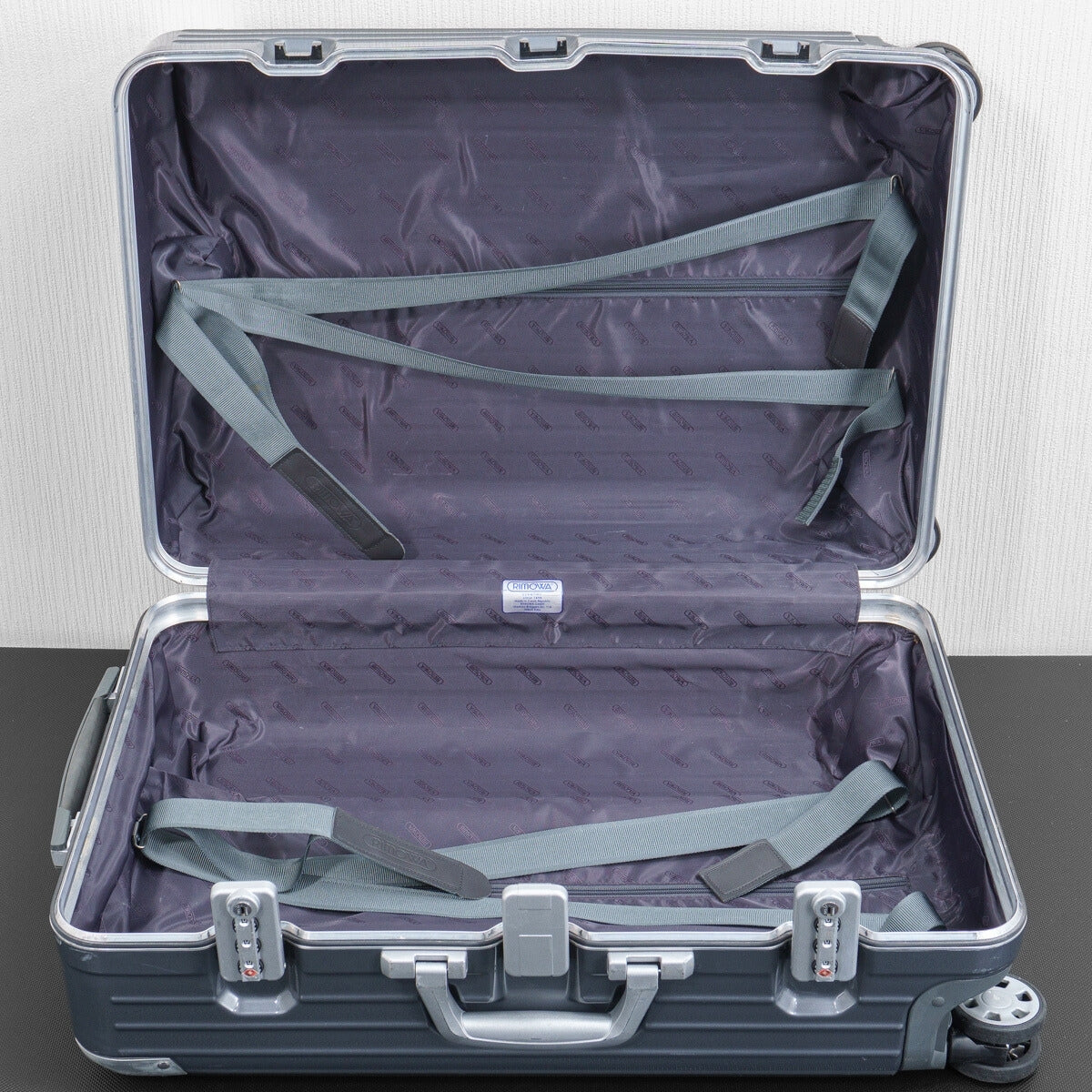 RIMOWA(リモワ) リンボ 55L 4輪 チェックインM