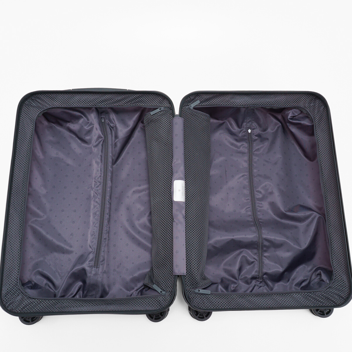 RIMOWA(リモワ) エッセンシャルライト キャビン 37L 4輪