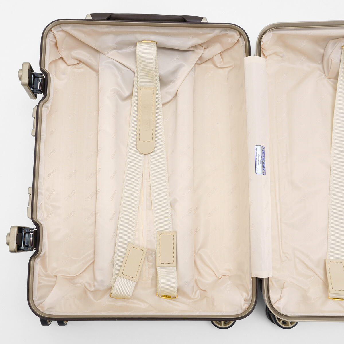 RIMOWA(リモワ) リンボ 32L 4輪 キャビンS