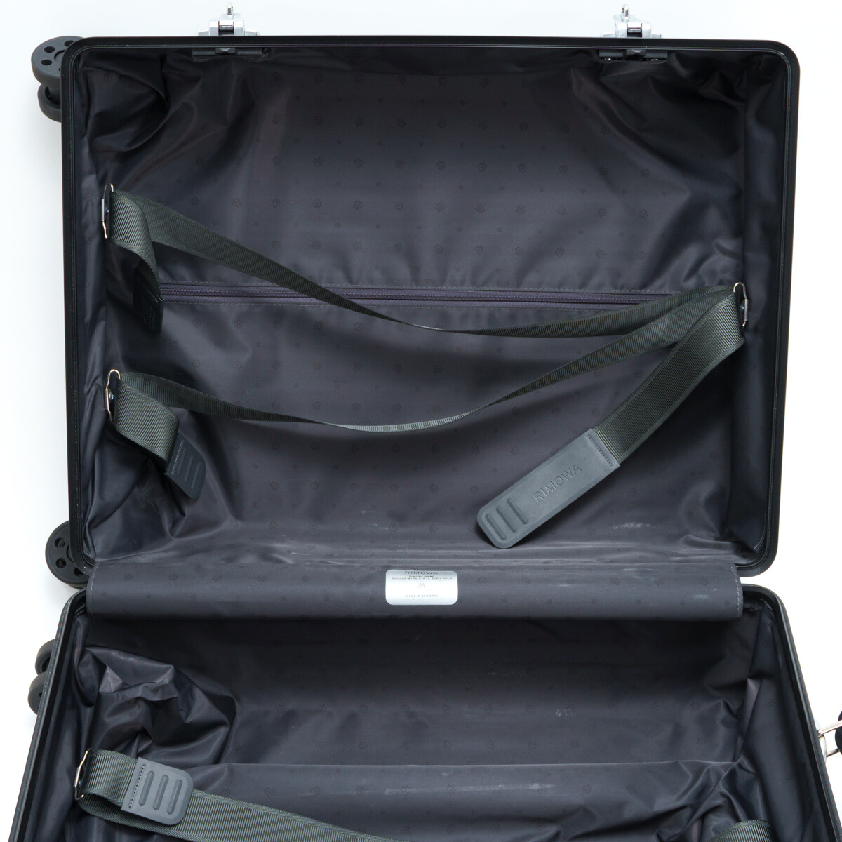 RIMOWA(リモワ) クラシック キャビン 36L 4輪