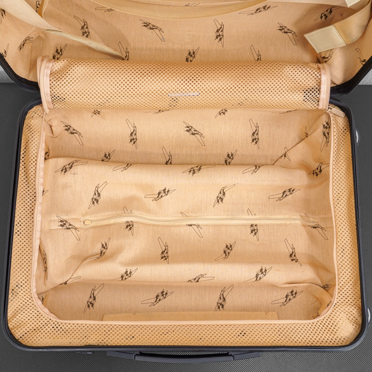 RIMOWA(リモワ) ルフトハンザ サルサ 32L 4輪 キャビンS