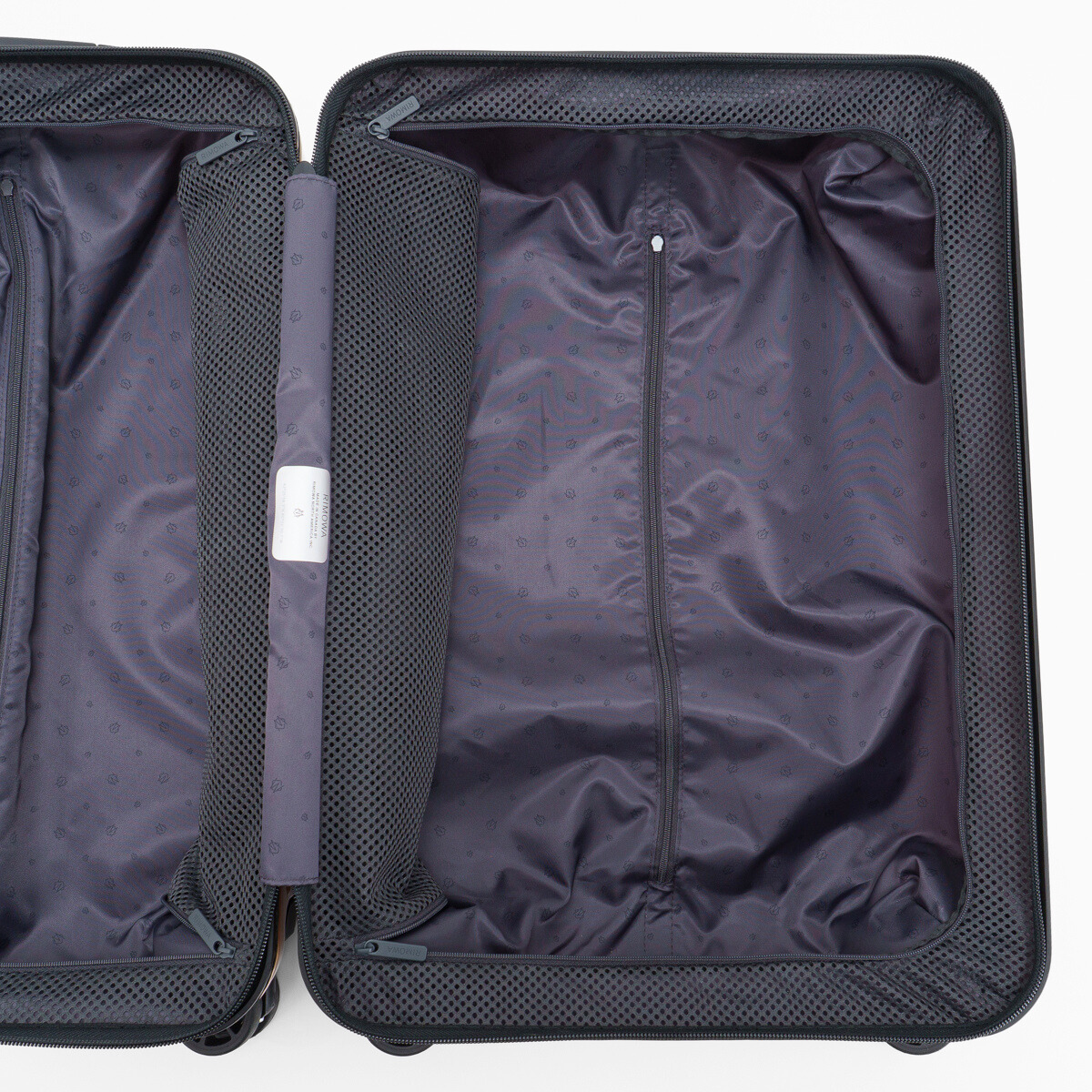 RIMOWA(リモワ) エッセンシャルライト キャビン 37L 4輪
